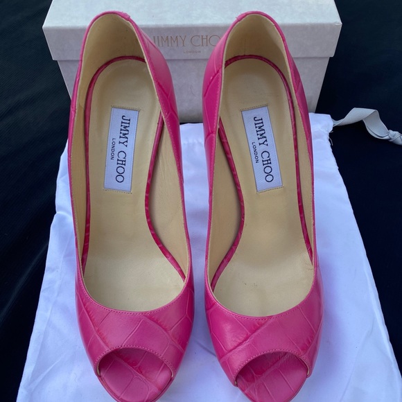 Shoes - Picture 9 of 12